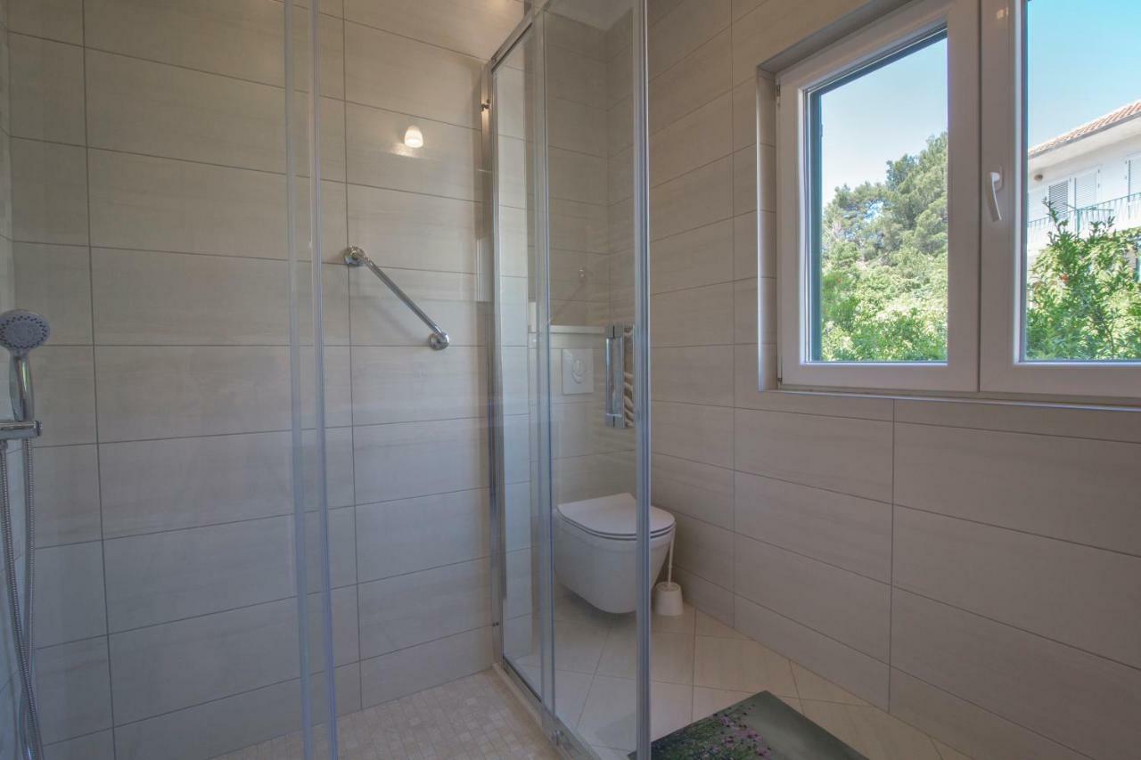 Apartments Smokva Makarska Eksteriør billede