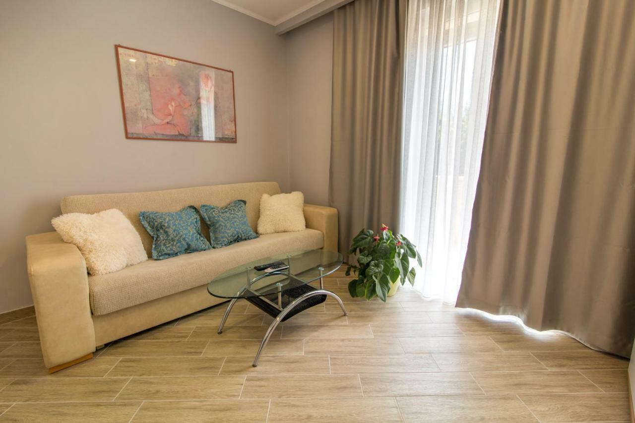 Apartments Smokva Makarska Eksteriør billede